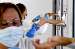 Effetto Omicron, schizzano i contagi | Si pensa alla dad nel Sud Sardegna