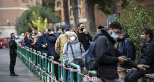 Covid, oggi la riunione del Cts sulle riaperture