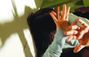 Violenza sulle donne, Istat: “Aumentate dell’80% richieste d’aiuto durante pandemia”