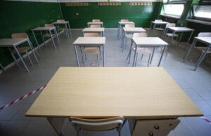 Covid, Sennori: positivi fra il personale della Scuola primaria, Istituto chiuso Scuola banchi covid