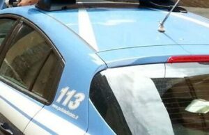 Cagliari: non si ferma al posto di blocco, poi simula il furto della moto