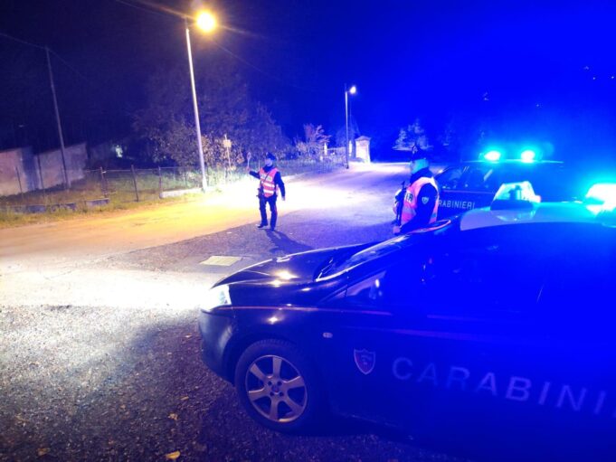 Siniscola: sorpreso alla guida senza documenti dichiara le generalità del fratello, denunciato