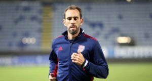 Godin saluta il Cagliari | La lunga lettera ai tifosi rossoblù