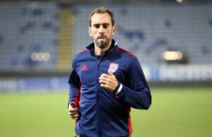 Godin saluta il Cagliari | La lunga lettera ai tifosi rossoblù