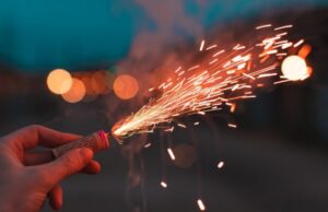 Sassari, sequestrati 50mila fuochi d’artificio non a norma botti fuochi d'artificio