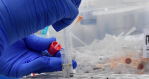 Covid: in Italia 17.221 nuovi contagi e 487 vittime