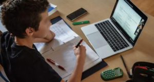 Scuola | Gli studenti sardi chiedono due settimane di Dad | Domani sciopero