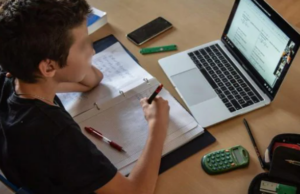 Scuola | Gli studenti sardi chiedono due settimane di Dad | Domani sciopero