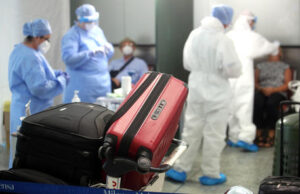 Covid: volo dall’India arrivato a Fiumicino, 23 sono i positivi