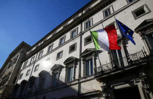 Covid, il Governo ipotizza di dimezzare la quarantena per i vaccinati