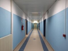 Covid, contagi raddoppiati in 24 ore: nell’isola 2095 casi e 8 decessi