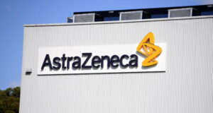 Messina, morto avvocato di 45 anni colpito da emorragia cerebrale dopo vaccinazione con AstraZeneca