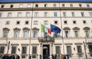 Covid, terminato il Cdm su nuovo decreto: confermato coprifuoco alle 22