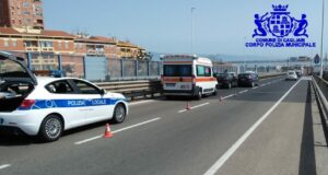 Cagliari, scontro tra due auto: una donna ferita