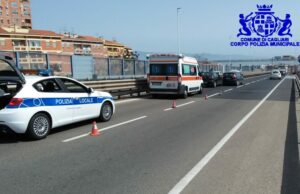 Cagliari, scontro tra due auto: una donna ferita