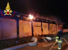 Olbia, in fiamme bar ristorante a Pittulongu