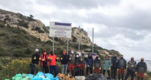 Sant’Elia, il Comune di Cagliari promuove una pulizia della spiaggia: i pazienti psichiatrici in prima linea