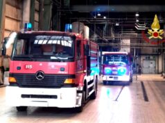 Portovesme, fiamme nella centrale elettrica: in azione i Vigili del Fuoco
