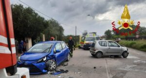 Arzachena, scontro tra due auto: tre feriti in ospedale