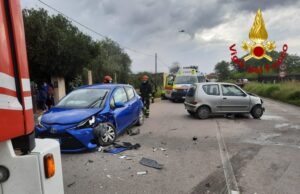 Arzachena, scontro tra due auto: tre feriti in ospedale