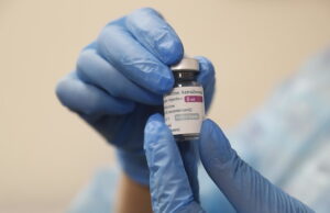 Vaccino AstraZeneca: attesa parere Ema su possibili limitazioni nell’utilizzo AstraZeneca