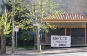 Hospice di Nuoro chiuso, Liberu: “Affissi numerosi striscioni per chiedere riapertura”