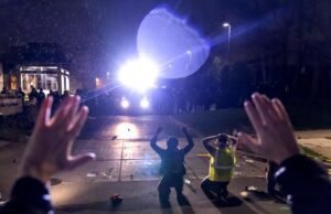 Usa, 20enne afroamericano ucciso dalla polizia: proteste a Minneapolis Minneapolos