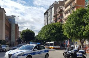 Ubriachi litigano anche con i poliziotti: alcol e caldo letali per due cagliaritani Polizia