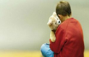 Giornata dell’autismo, la testimonianza di Cinzia: “Desiderio che si pensi a questa sindrome seriamente e per tutto l’anno” autismo