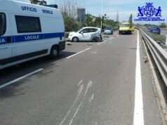 Cagliari, auto impatta su vettura e autocarro fermo in avaria: un ferito incidente