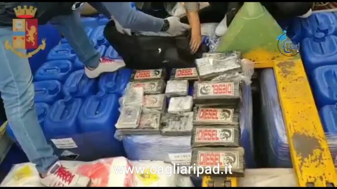 Cagliari: maxi sequestro di cocaina, 20 kg in un camion trovati dalla Polizia, due arresti