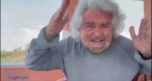Beppe Grillo in video difende il figlio: “Non ha fatto niente, arrestate me”