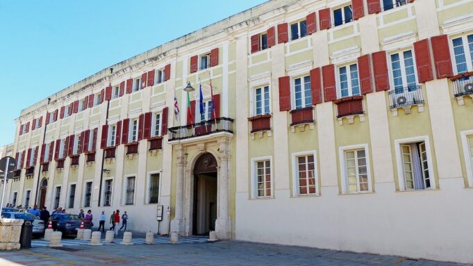 Emergenza profughi afghani, la Sardegna è pronta ad accogliere i migranti