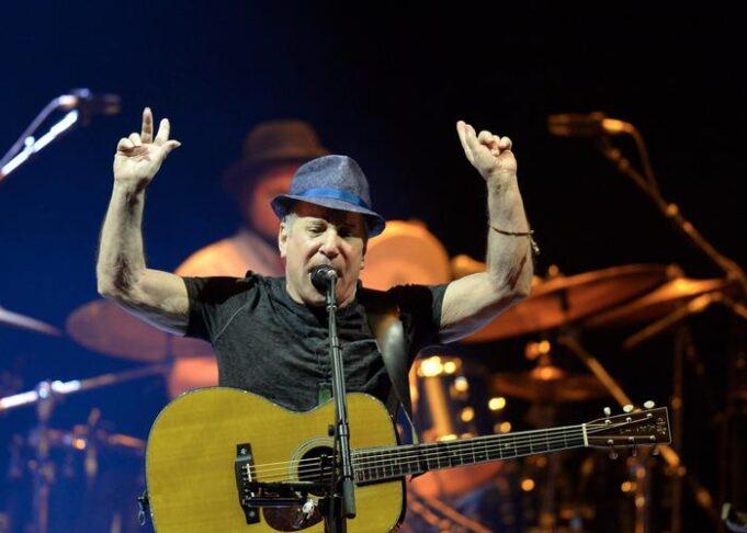 Paul Simon vende alla Sony 60 anni di musica