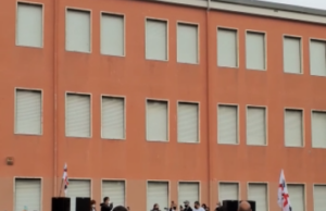 Cagliari, prosegue la protesta delle partite IVA: “Ci state togliendo la vita, vogliamo riaprire”