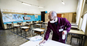 Scuola: ‘Oltre l’80% del personale vaccinato’. Dal 7 aprile 5,6 milioni in classe, 2 su 3