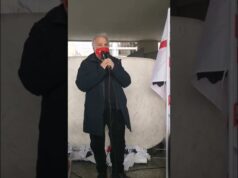 Cagliari, prosegue la protesta degli ambulanti sotto il Palazzo del Consiglio Regionale