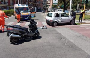 Cagliari, scontro tra auto e moto nel Largo Gennari: due feriti