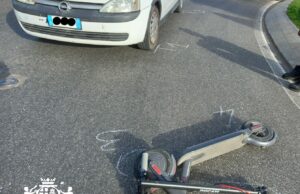 Cagliari, scontro tra auto e monopattino: un ferito