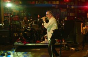 I Mr. Bungle pubblicano il live video della cover di “Loss Of Control” dei Van Halen