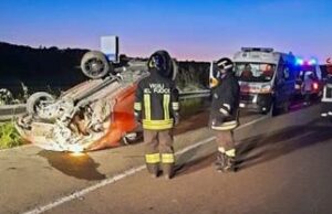 Oristano, perde il controllo del mezzo e si ribalta più volte: due feriti
