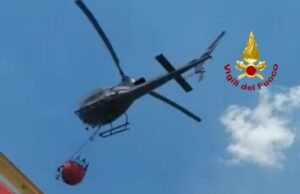 Vasti incendi in tutto il Sud Sardegna: in azione i Vigili del Fuoco