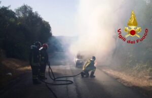 Incendio ad Arzachena: auto a gpl divorata dalle fiamme
