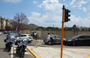 Cagliari, scontro tra auto: un ferito