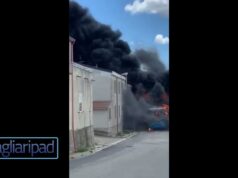 Pullman dell’Arst in fiamme, panico a bordo del mezzo