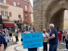Emergenza sanità a Oristano, protesta in piazza contro la Giunta Solinas