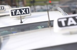 Taxi, minibus e servizi navetta chiedono il “carburante professionale”