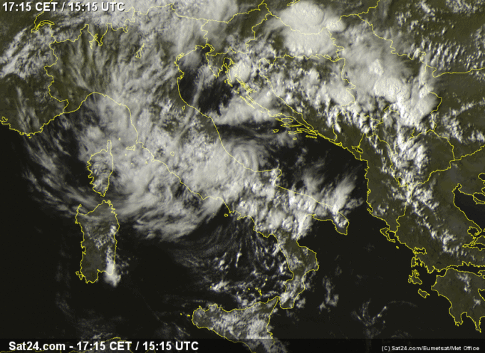 Forte maltempo sulla costa sud orientale: violenti rovesci sulla Sardegna