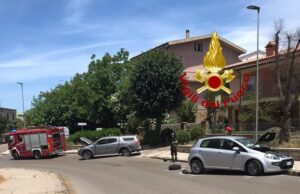 Tempio, scontro tra due auto: intervento dei vigili del fuoco