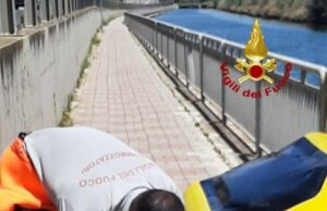 Cagliari, soccorso cane caduto nel canale di Terramaini